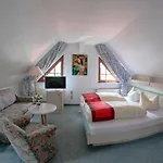 Guest house Hotel Diana 3*