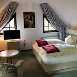 Guest house Hotel Diana 3*