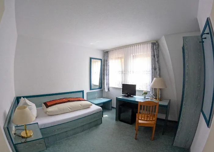 Diana Konukevi Schonwalde-Glien